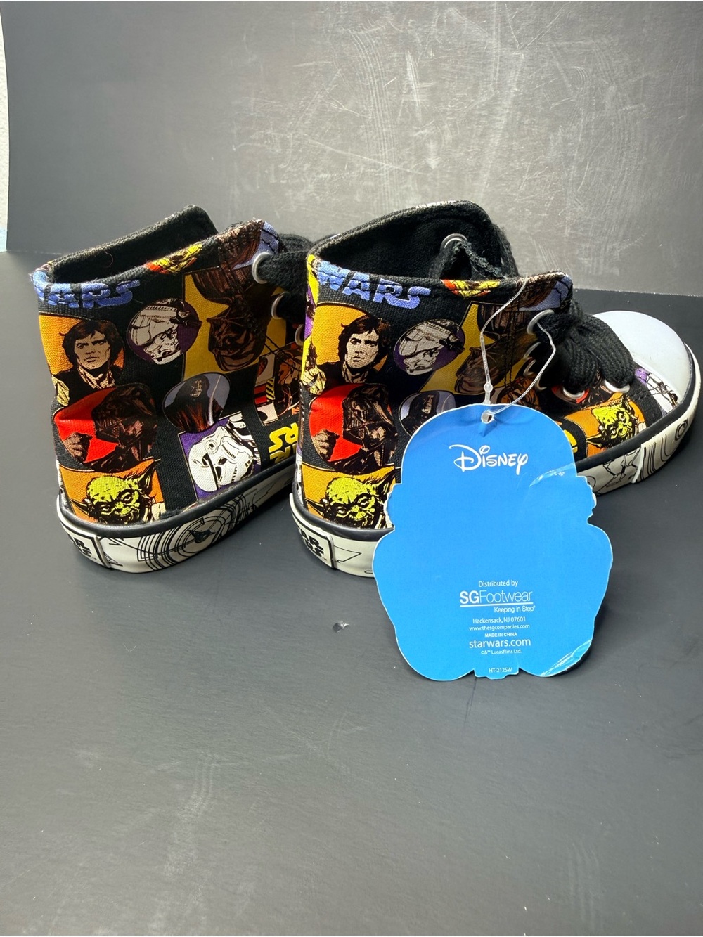 Disney Star Wars High Top Sneakers Comic Character Print Size 9 NWT